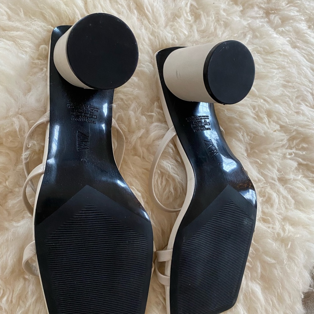 Zara Leather Heeled Square Toe Sandals Sz 40 - Picture 3 of 4